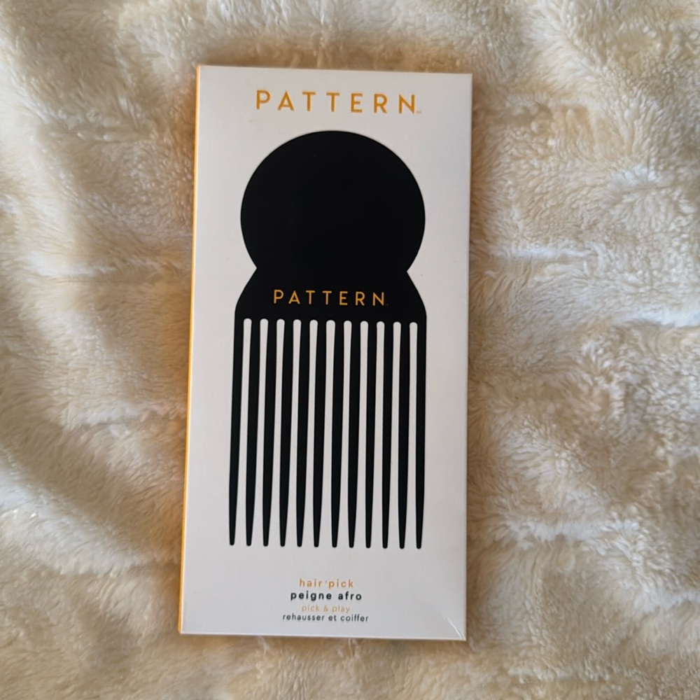 NWT Patterns Hair Pick
